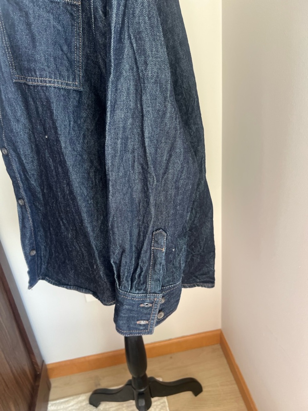 Denim shacket 💙 - Picture 3 of 7